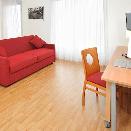 Sejours & Affaires Rennes Villa Camilla Exteriör bild