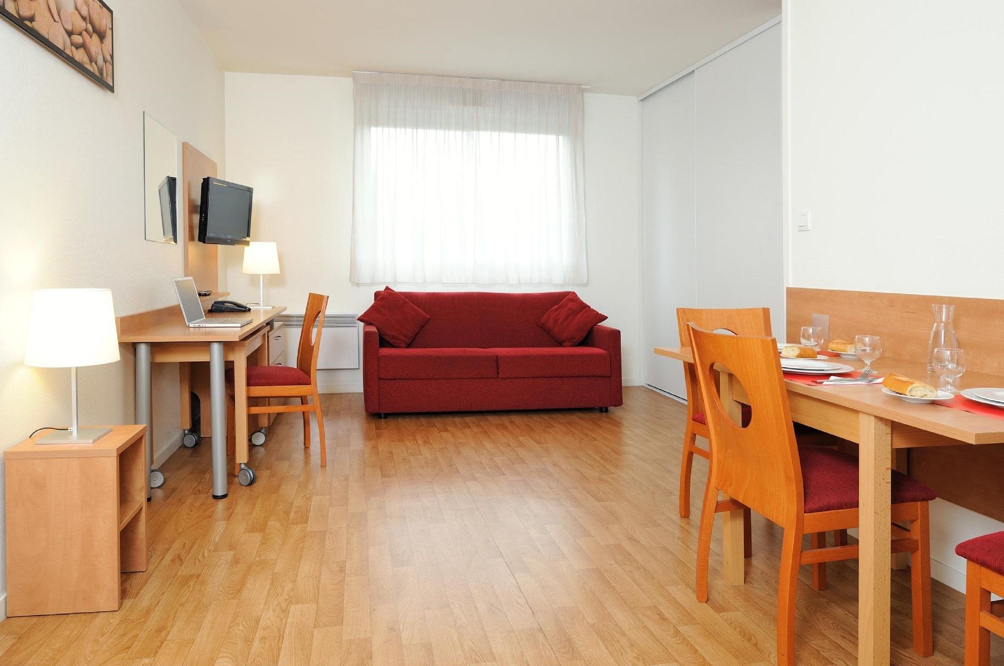 Sejours & Affaires Rennes Villa Camilla Exteriör bild